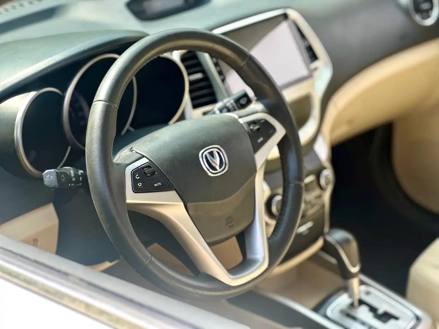 Changan Eado 2015 2015 1.6L Automatic Luxury