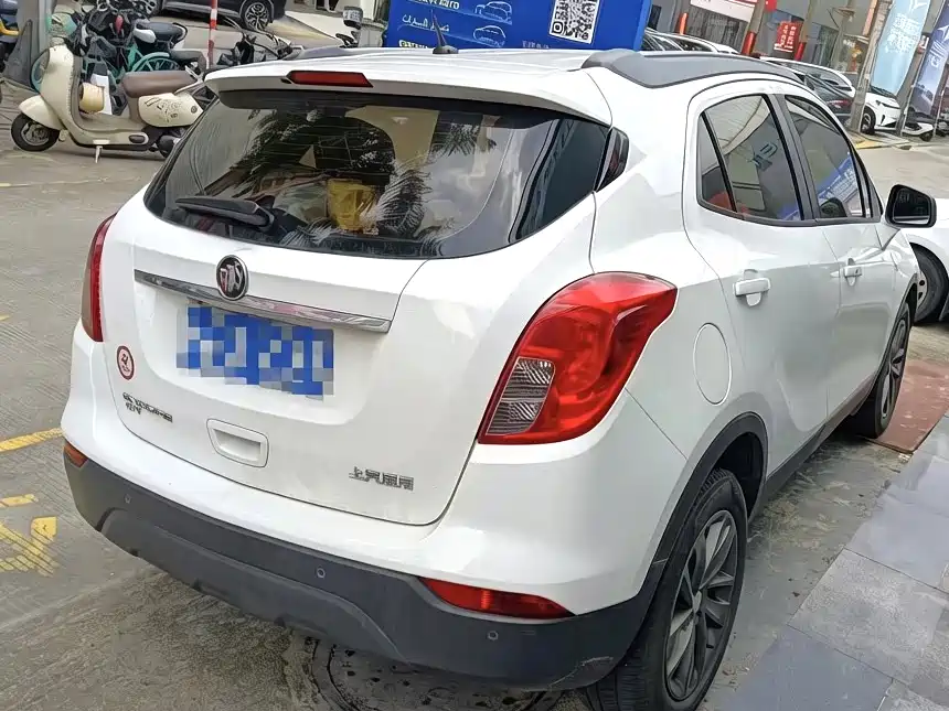 Photo 15 - Buick Encore