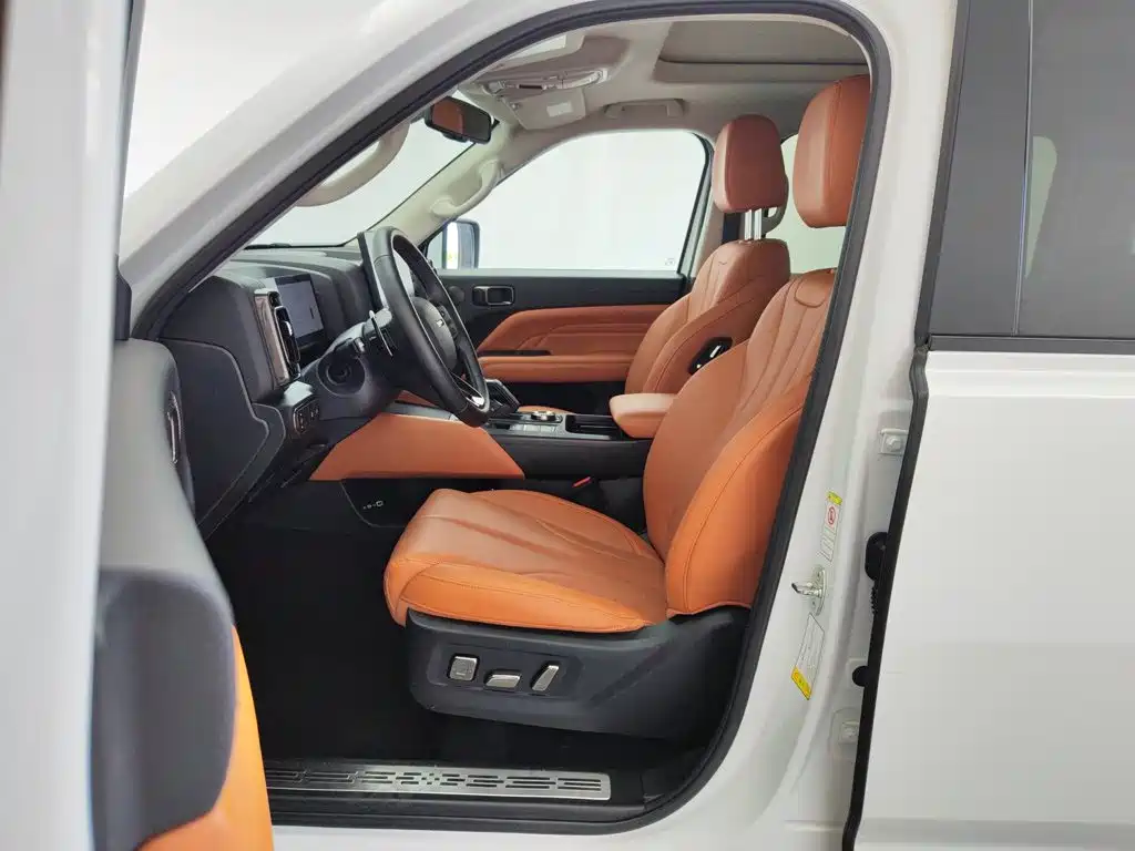 Photo 10 - Haval H9