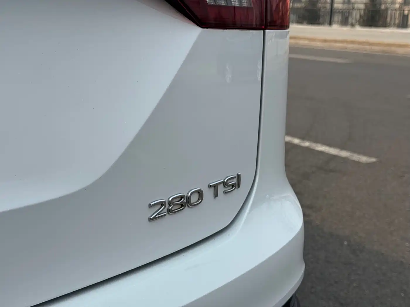 Volkswagen Tayron 2022 280TSI 2WD Luxury Smart Connect Edition фото 6