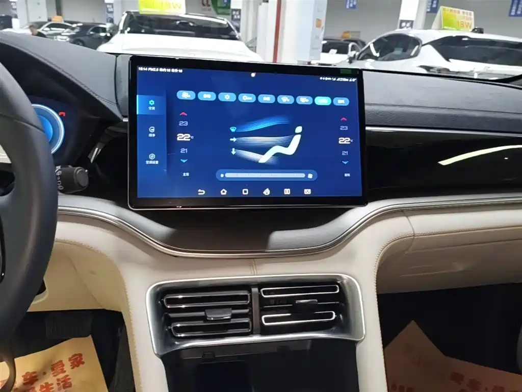 BYD Song PLUS PHEV 2023 Champion Edition DM-i 110KM Flagship фото 13