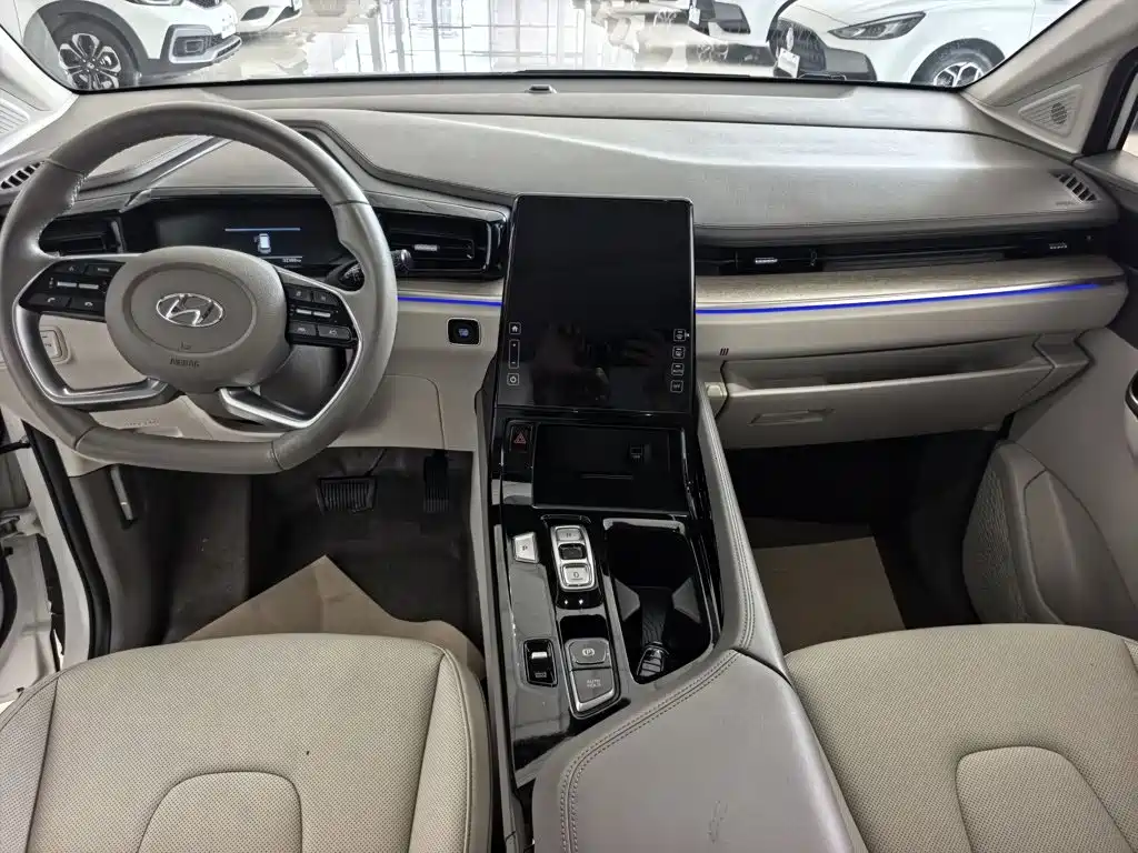 Hyundai Custo 2023 2022 270TGDi Smart Love Flagship TOP