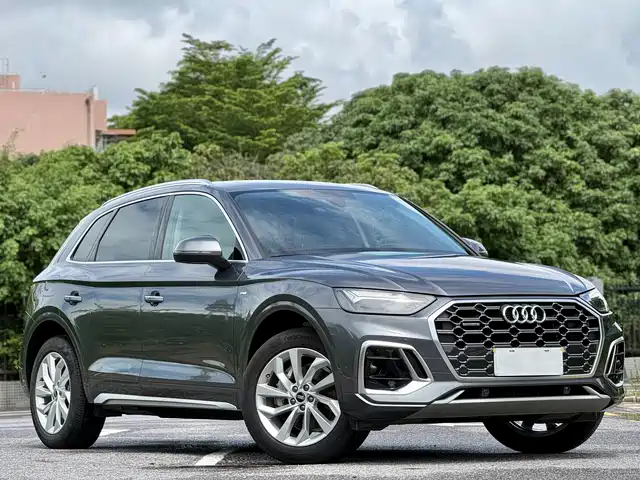 Audi Q5L 2021 40 TFSI Luxury Dynamic — фото 3