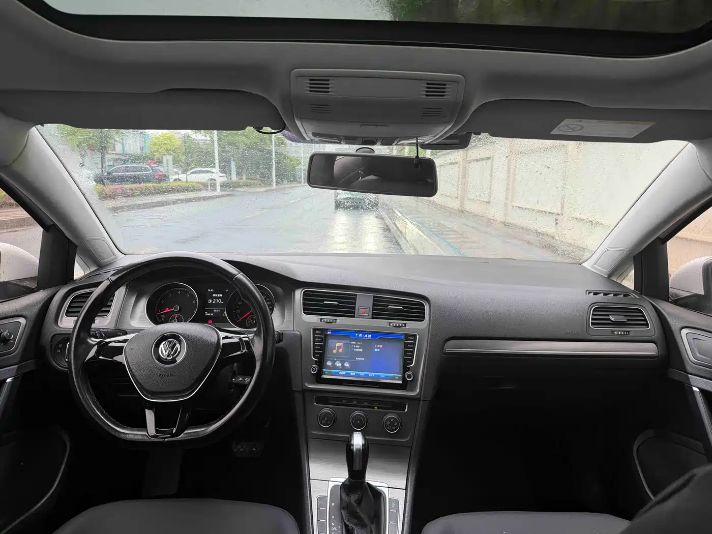 Volkswagen Golf 2015 1.4TSI Automatic Comfort фото 10