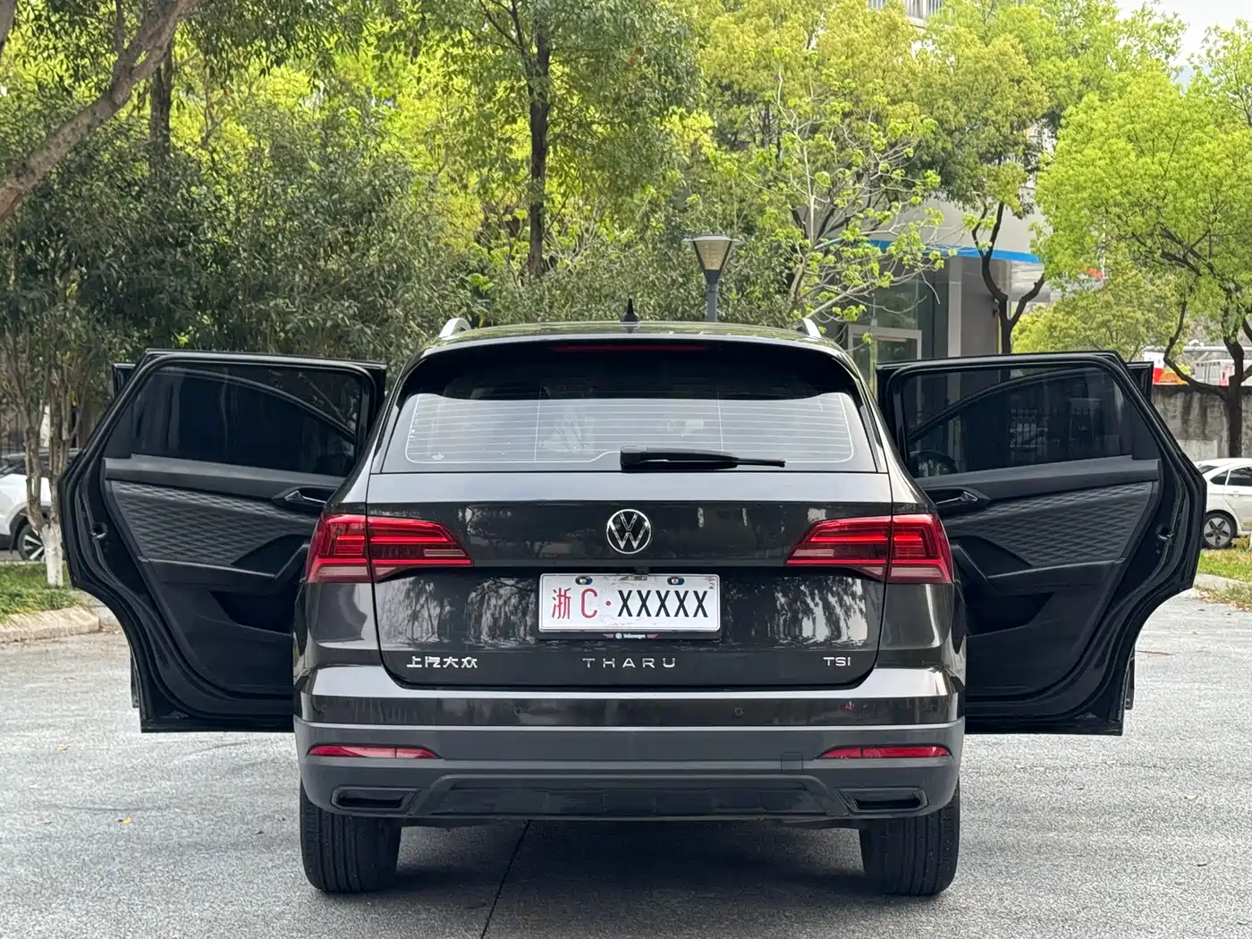 Volkswagen Tharu 2022 280TSI 2WD Trend фото 8