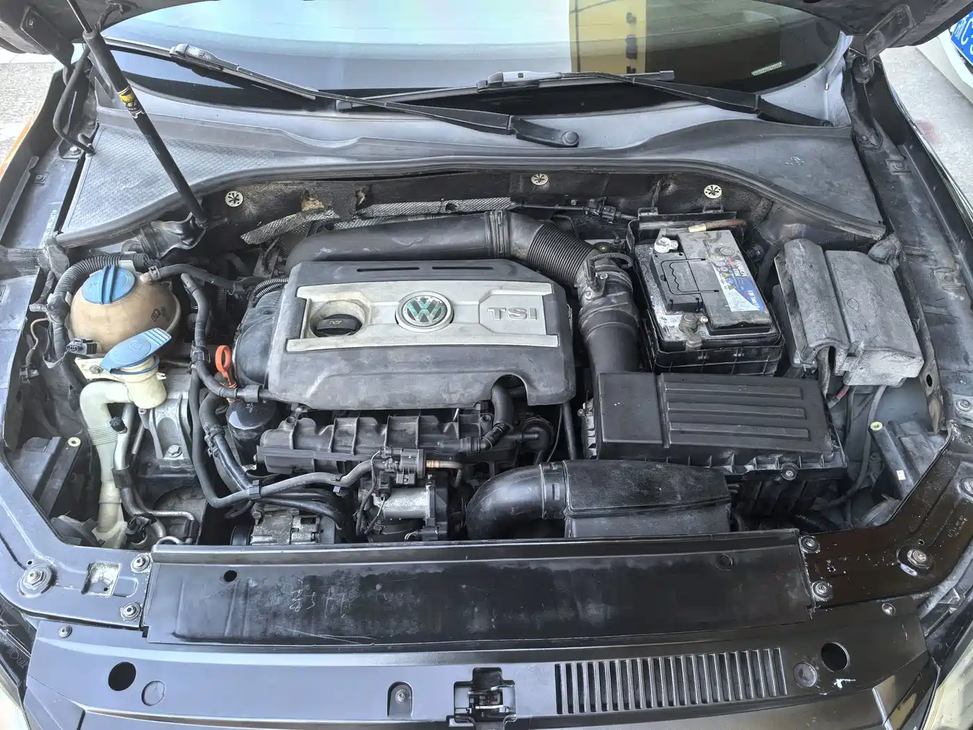 Photo 14 - Volkswagen Passat