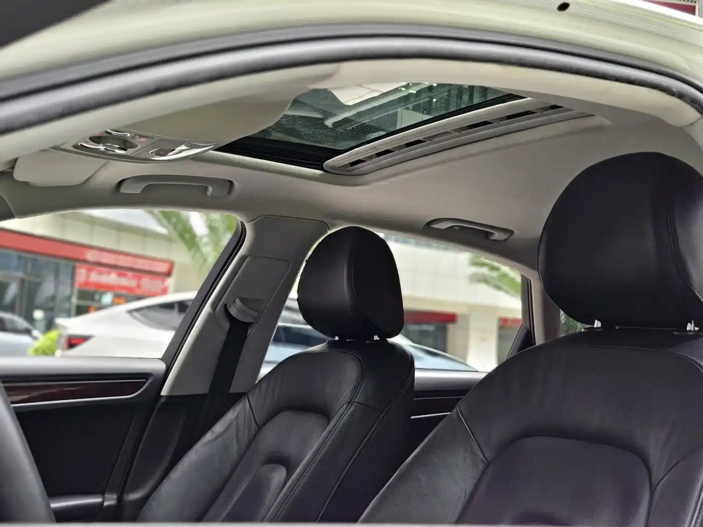 Audi A4L 2013 35 TFSI Automatic Comfort фото 14