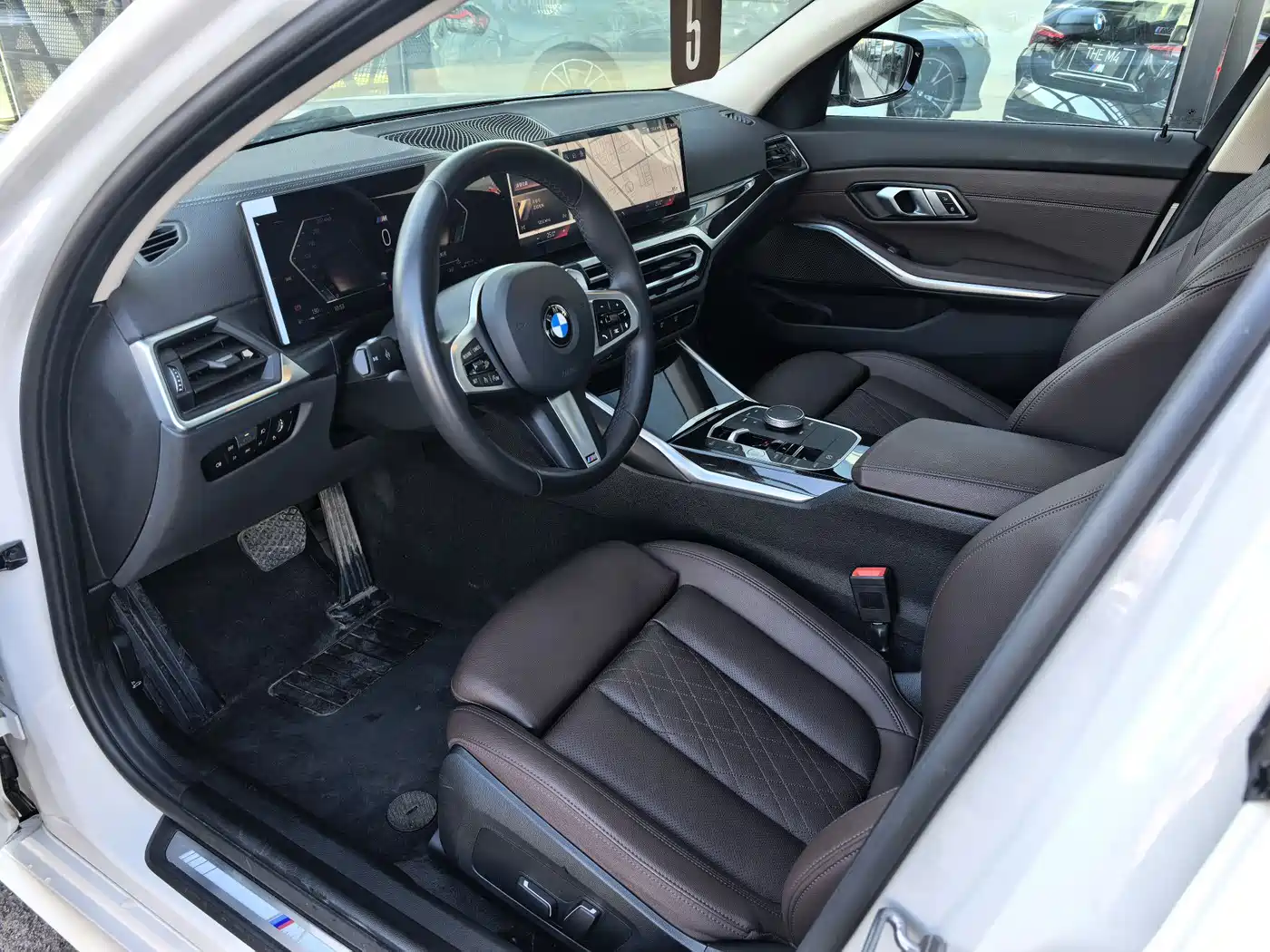 BMW 3 Series 2024 325Li M Sport Package фото 7