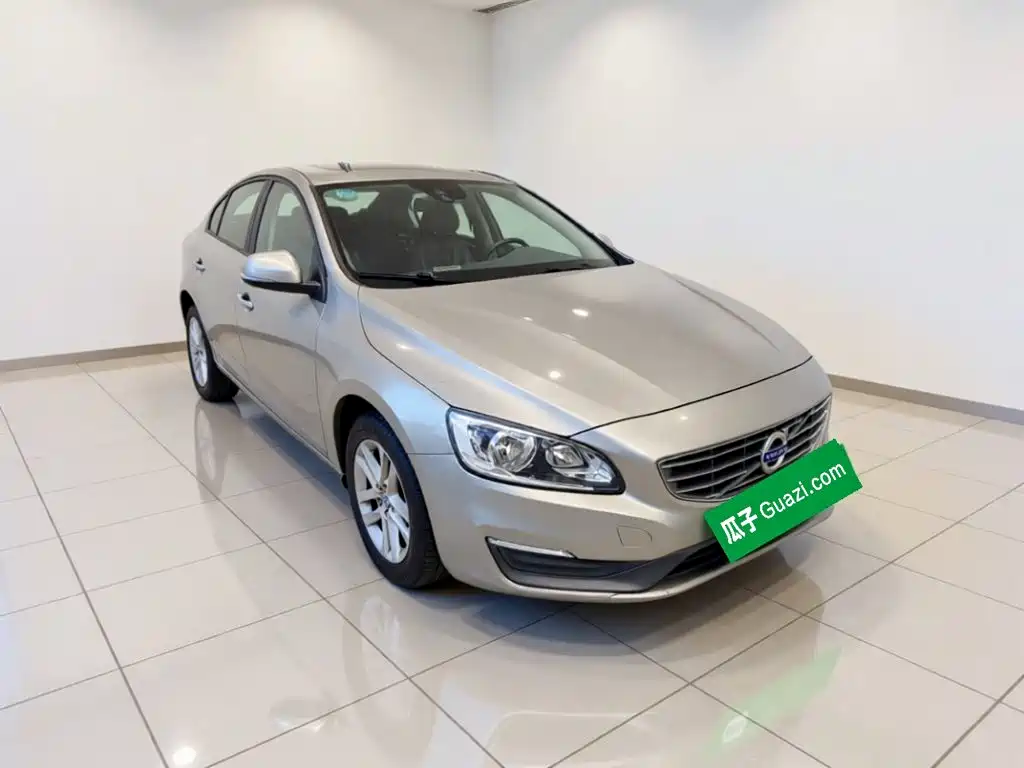 Фото 24 - Volvo S60