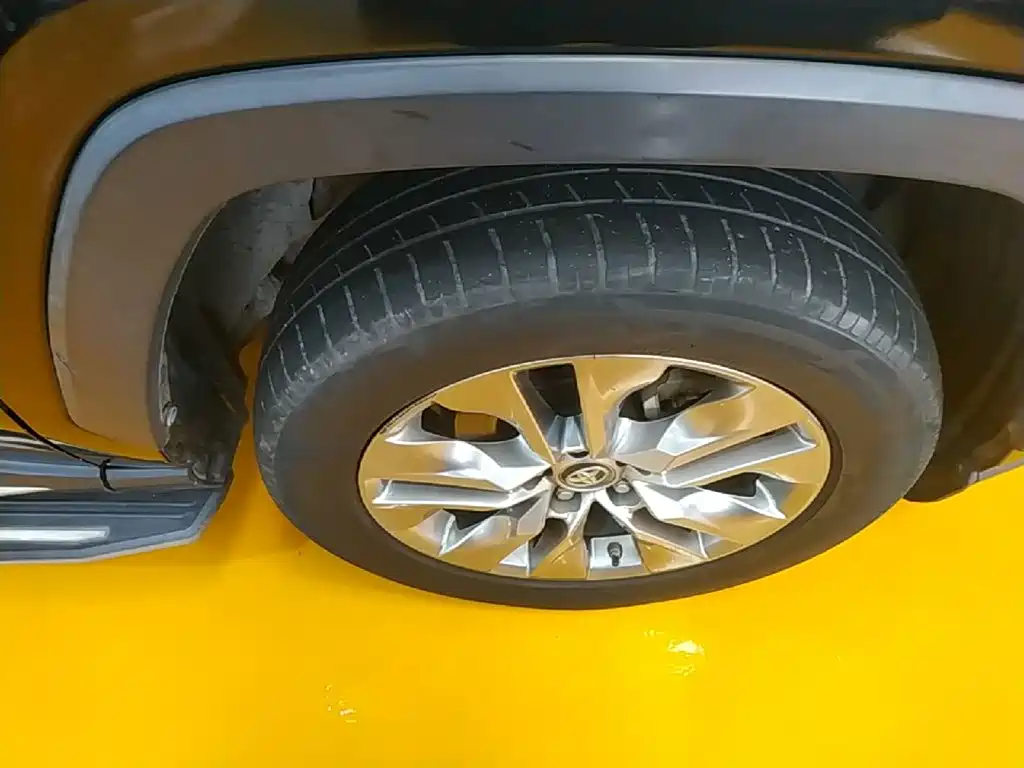 Фото 12 - Toyota Wildlander