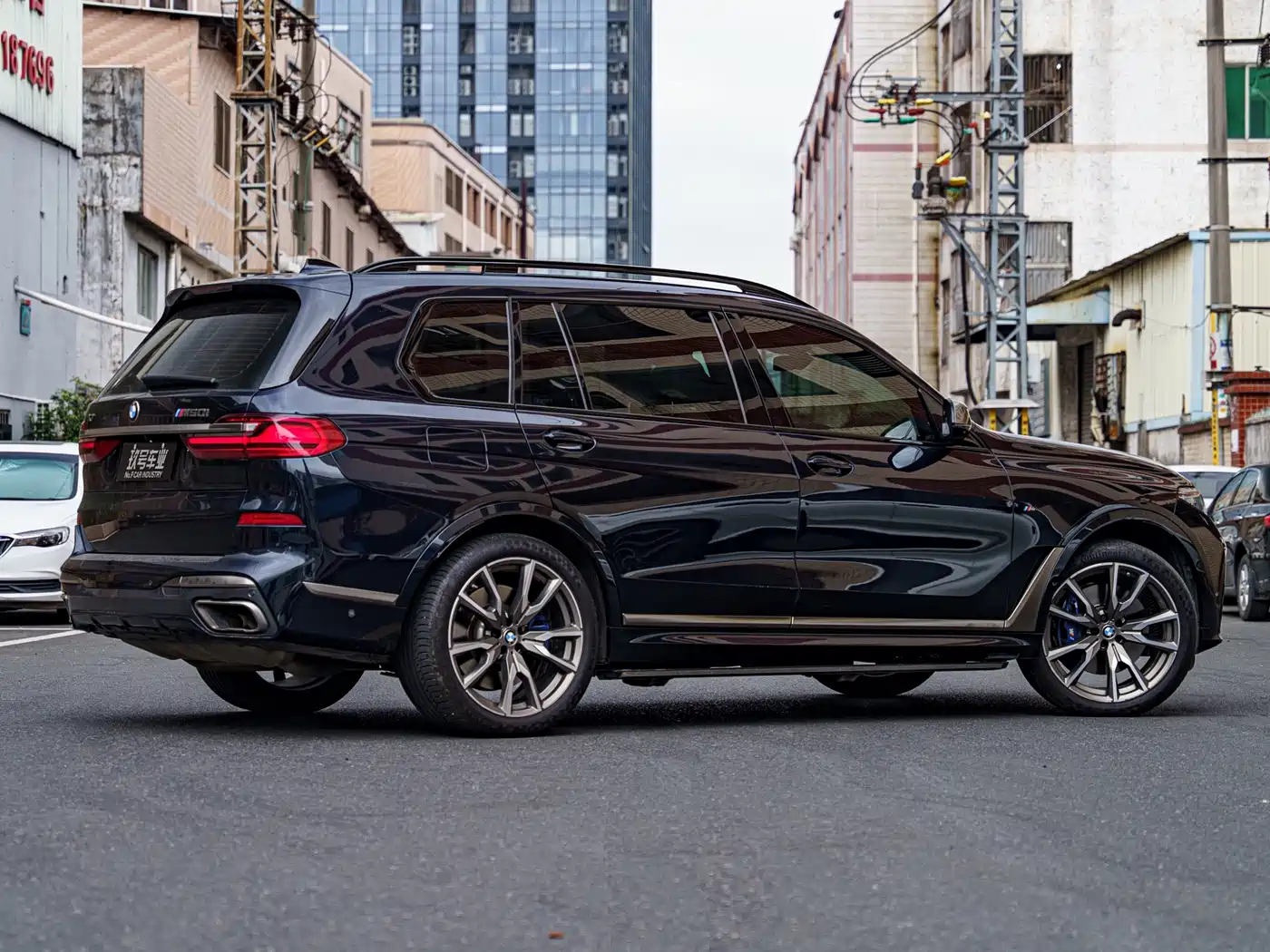 BMW X7 2022 xDrive M50i фото 3