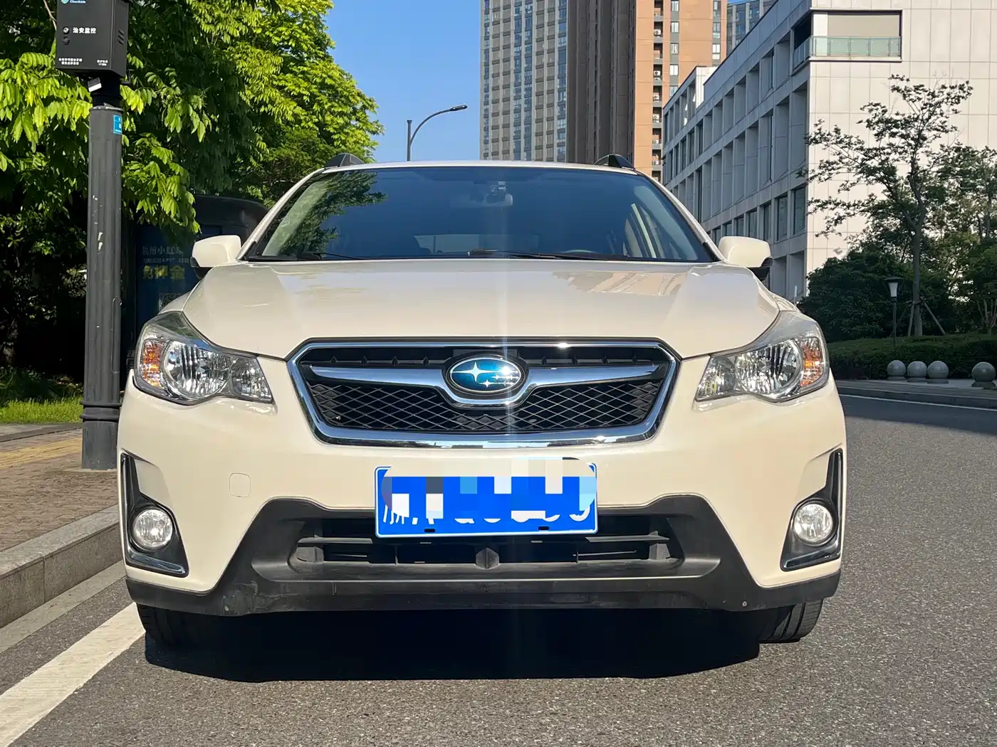 Subaru XV 2014 2.0i Comfort фото 2
