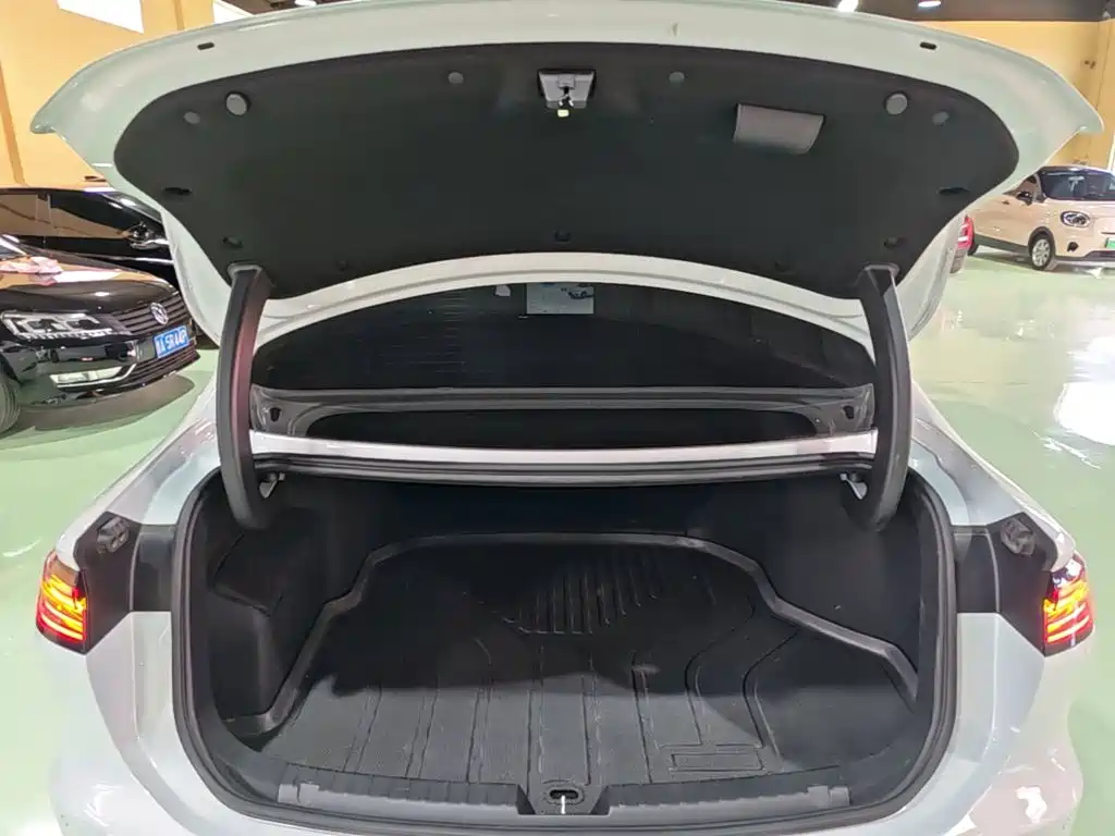 Geely Galaxy Galaxy A7 2026 2025 EM-i 70km Voyage Edition