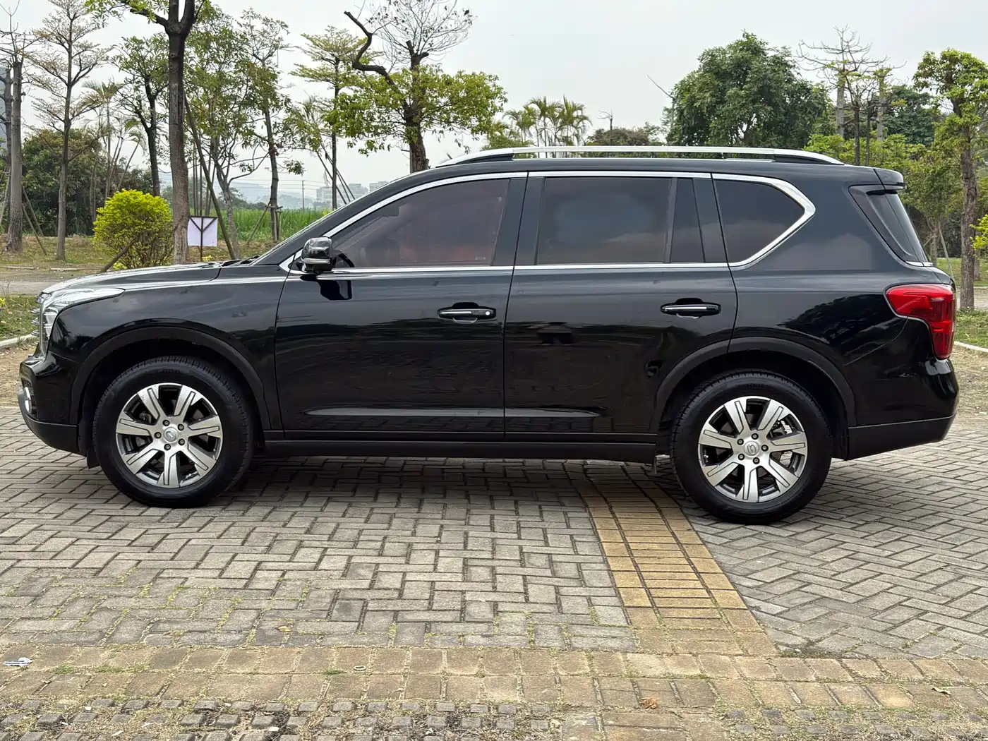GAC Trumpchi Trumpchi GS7 2017 320T 2WD Luxury Smart Connect фото 4