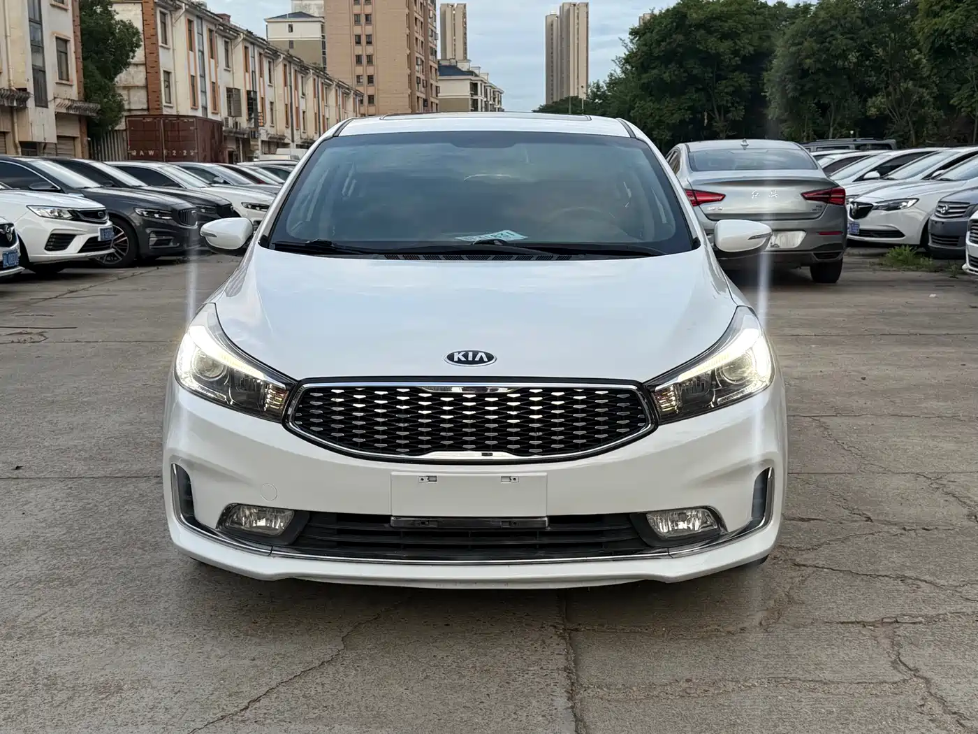 Kia K3 2016 1.6L Automatic GLS фото 2