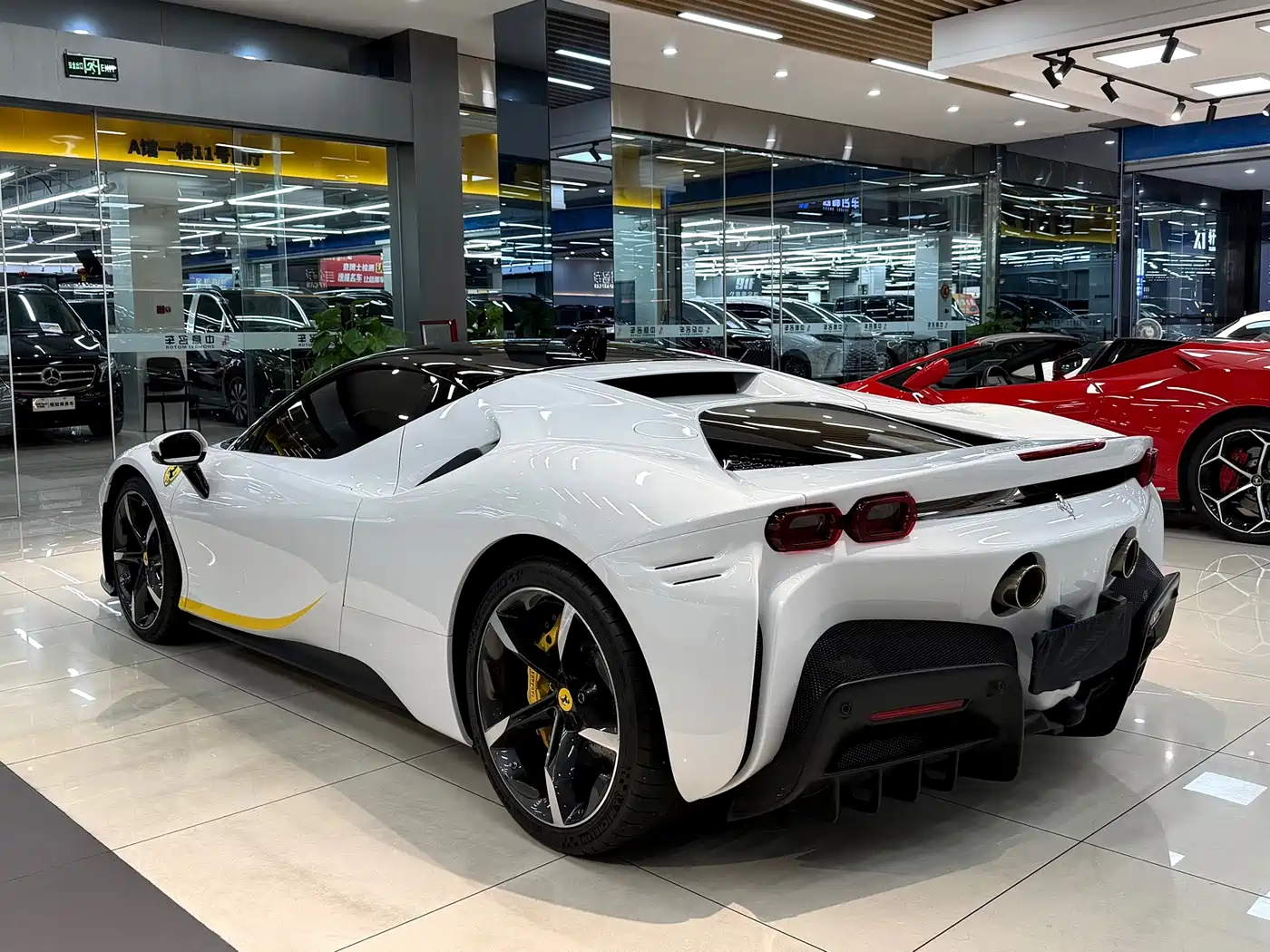 Ferrari SF90 2025 2020 3.9T V8 Stradale