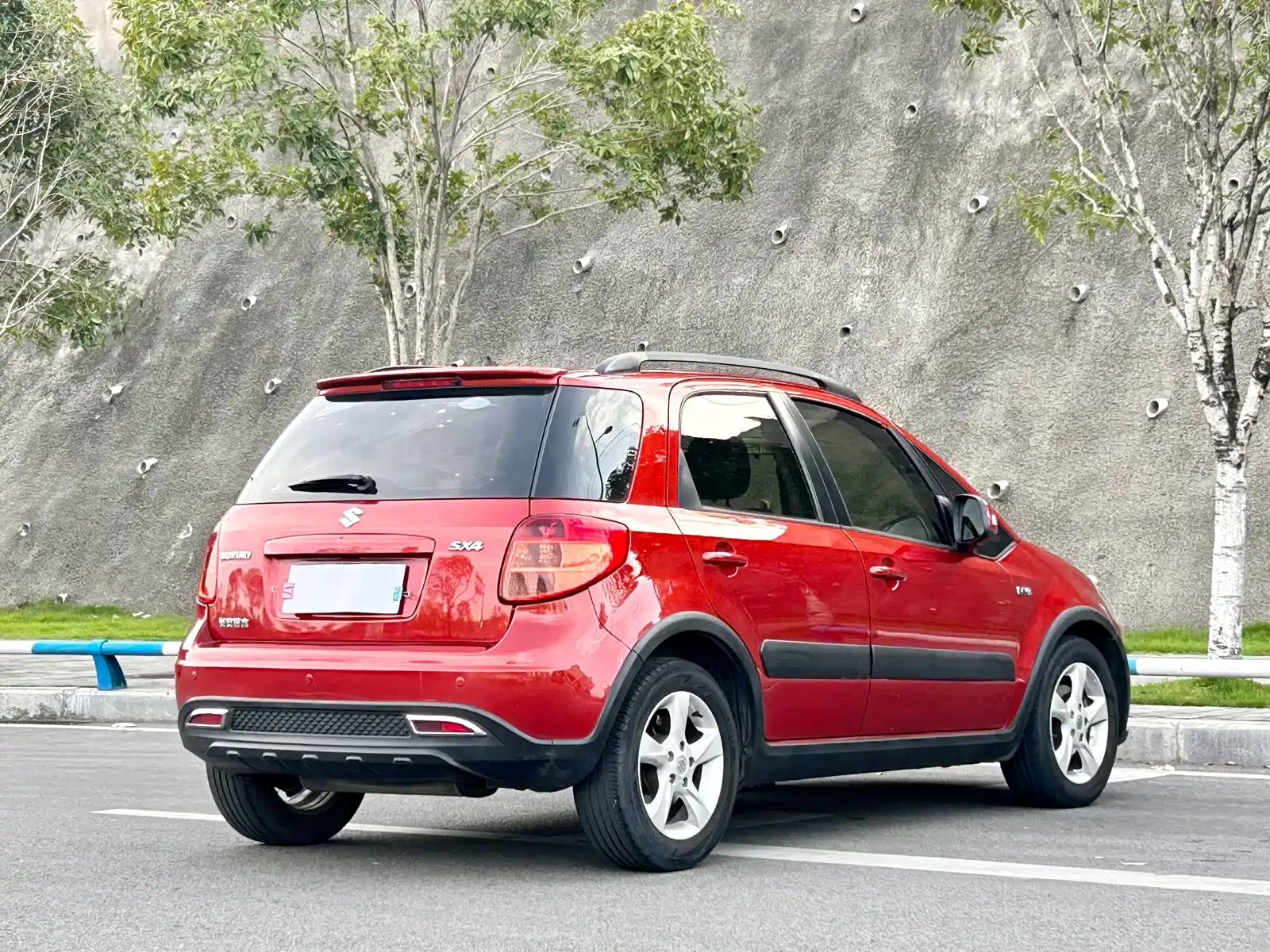 Фото 14 - Suzuki SX4