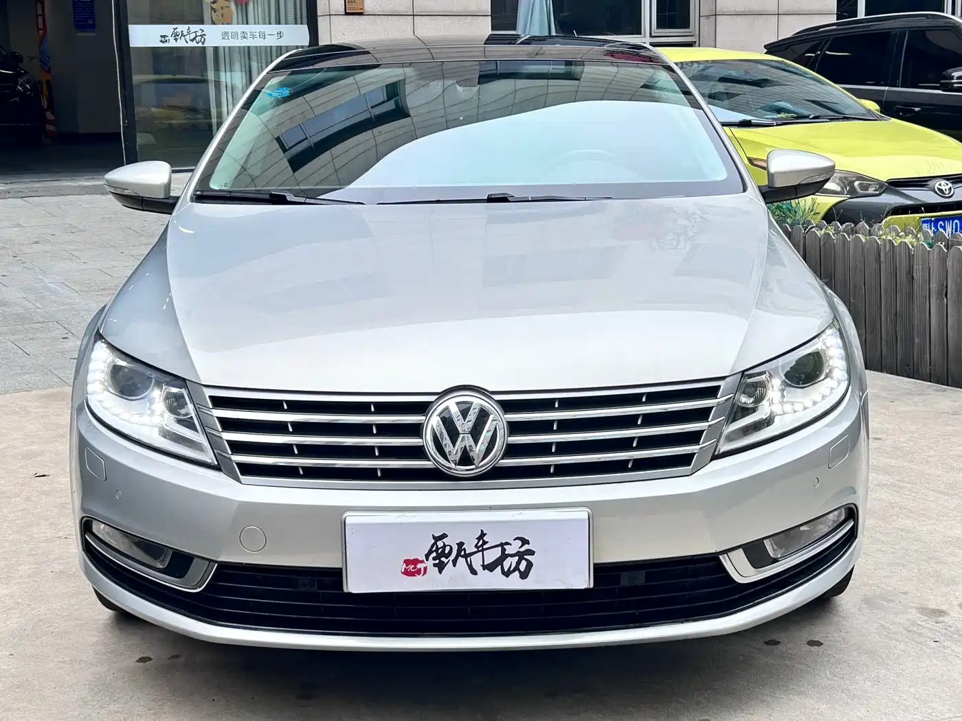 Volkswagen FAW-Volkswagen CC 2016 Model 1.8TSI Luxury фото 2