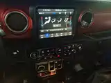 Фото 13 - Jeep Wrangler