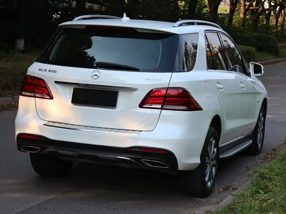 Mercedes-Benz GLE 2018 GLE 320 4MATIC Dynamic Ultimate Edition фото 7