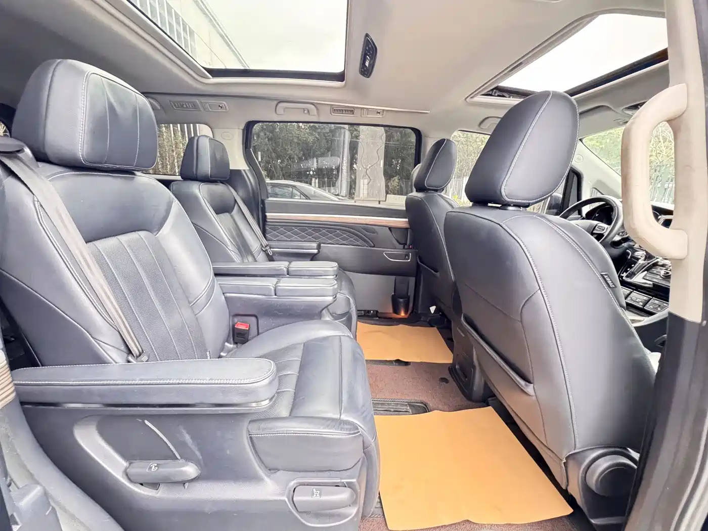 GAC Trumpchi Trumpchi M8 2018 320T Premium Edition фото 12