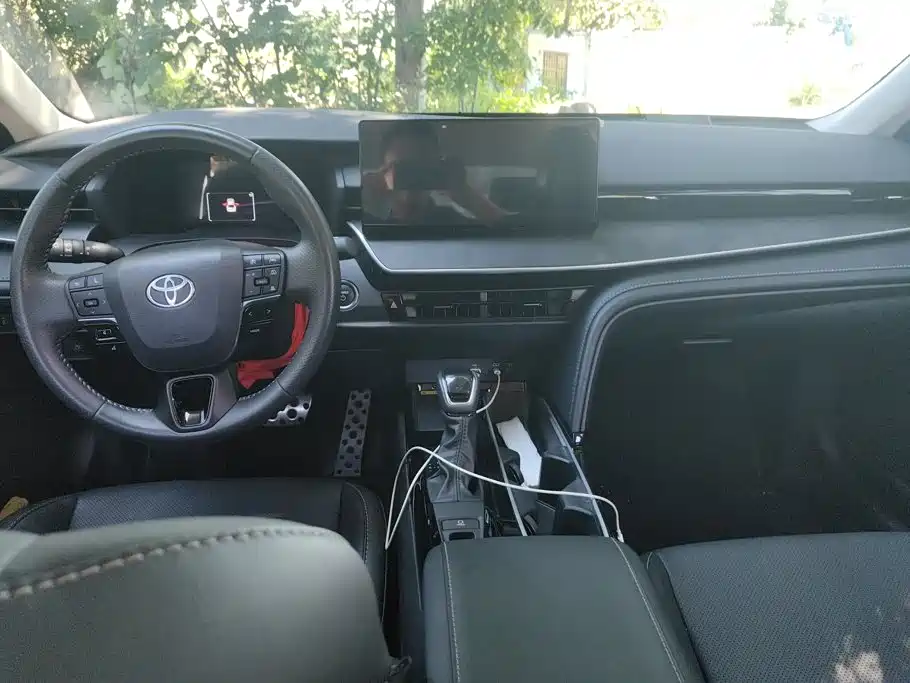 Toyota Camry 2025 2026 Hybrid 2.0HSE Sport Lite Edition