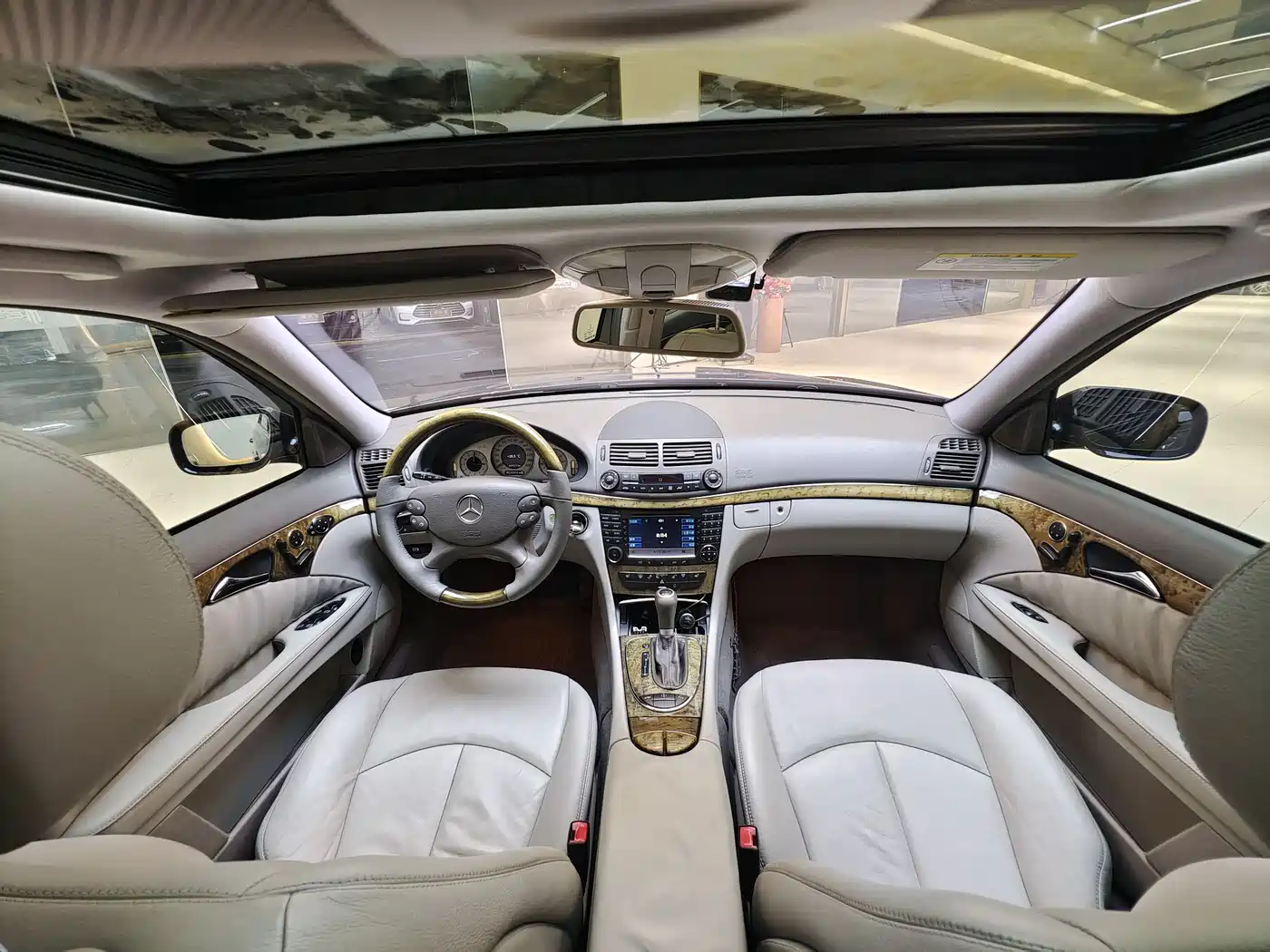Mercedes-Benz E-Class 2007 E 350 Fashion фото 13