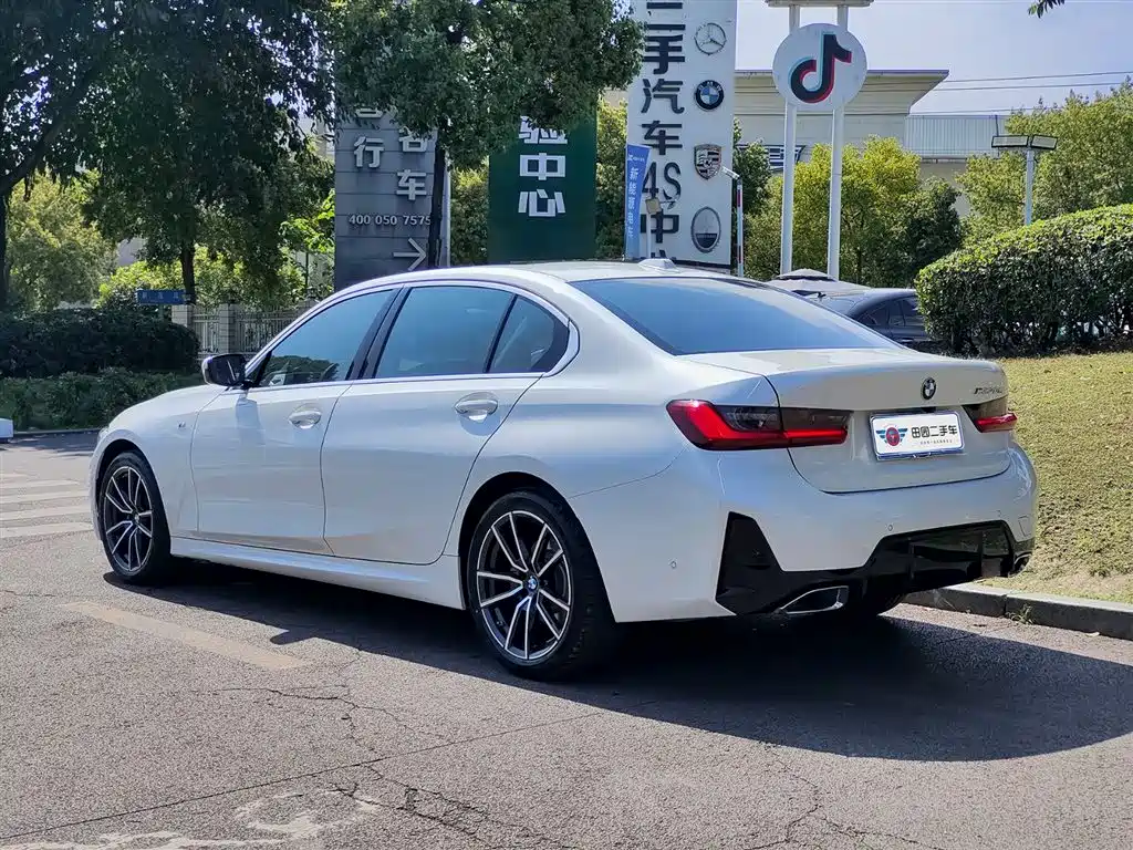 BMW 3 Series 2025 325Li M Sport Package фото 4