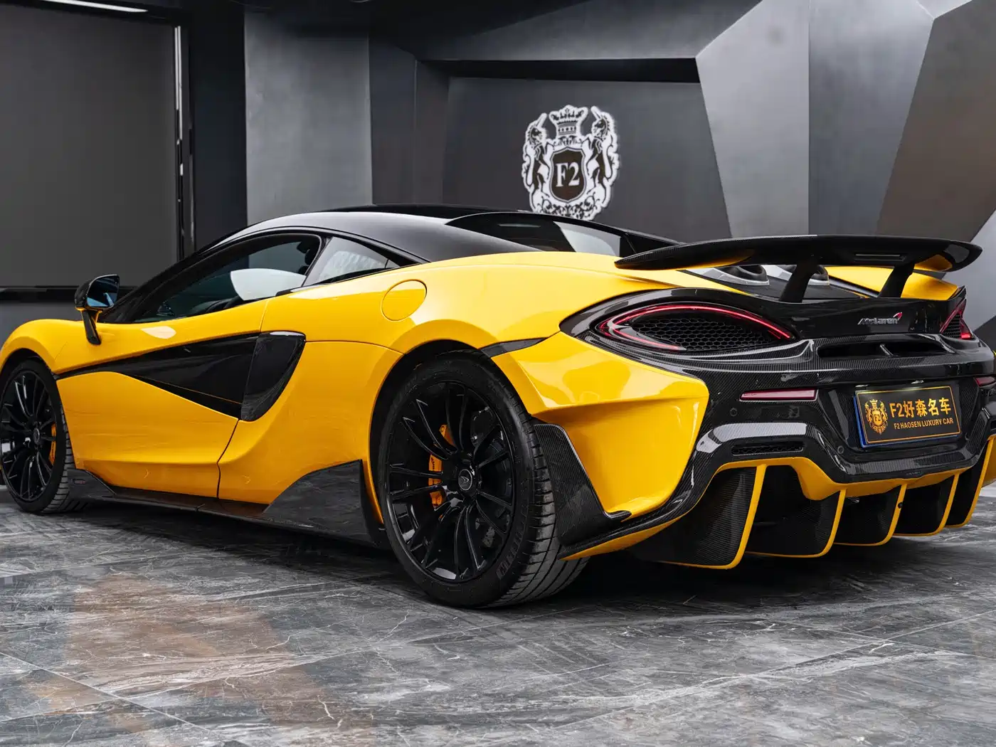 McLaren 570 2019 570S 3.8T Coupe фото 20