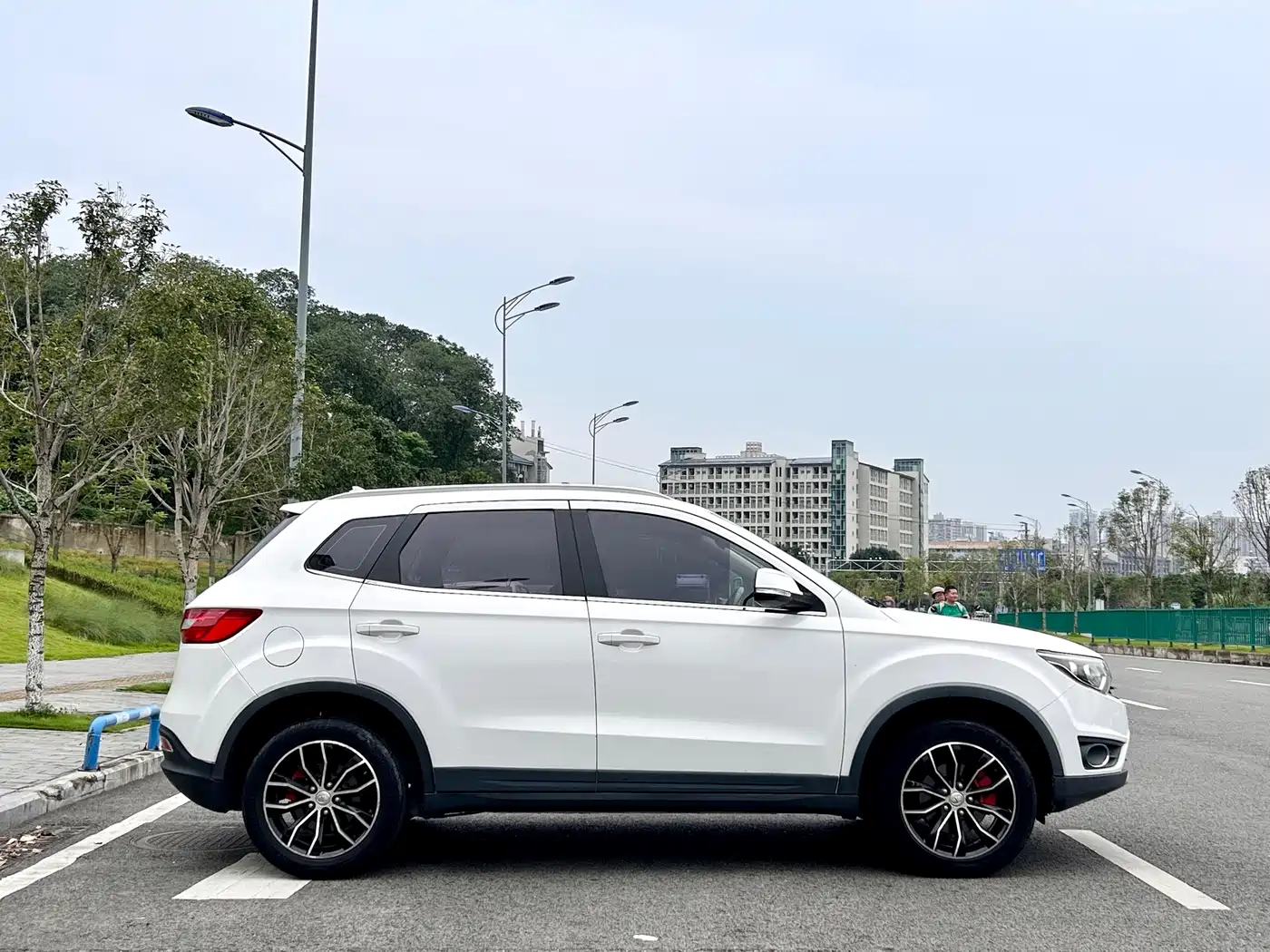 FAW Senya R7 2017 2016 1.6L Manual Intelligent