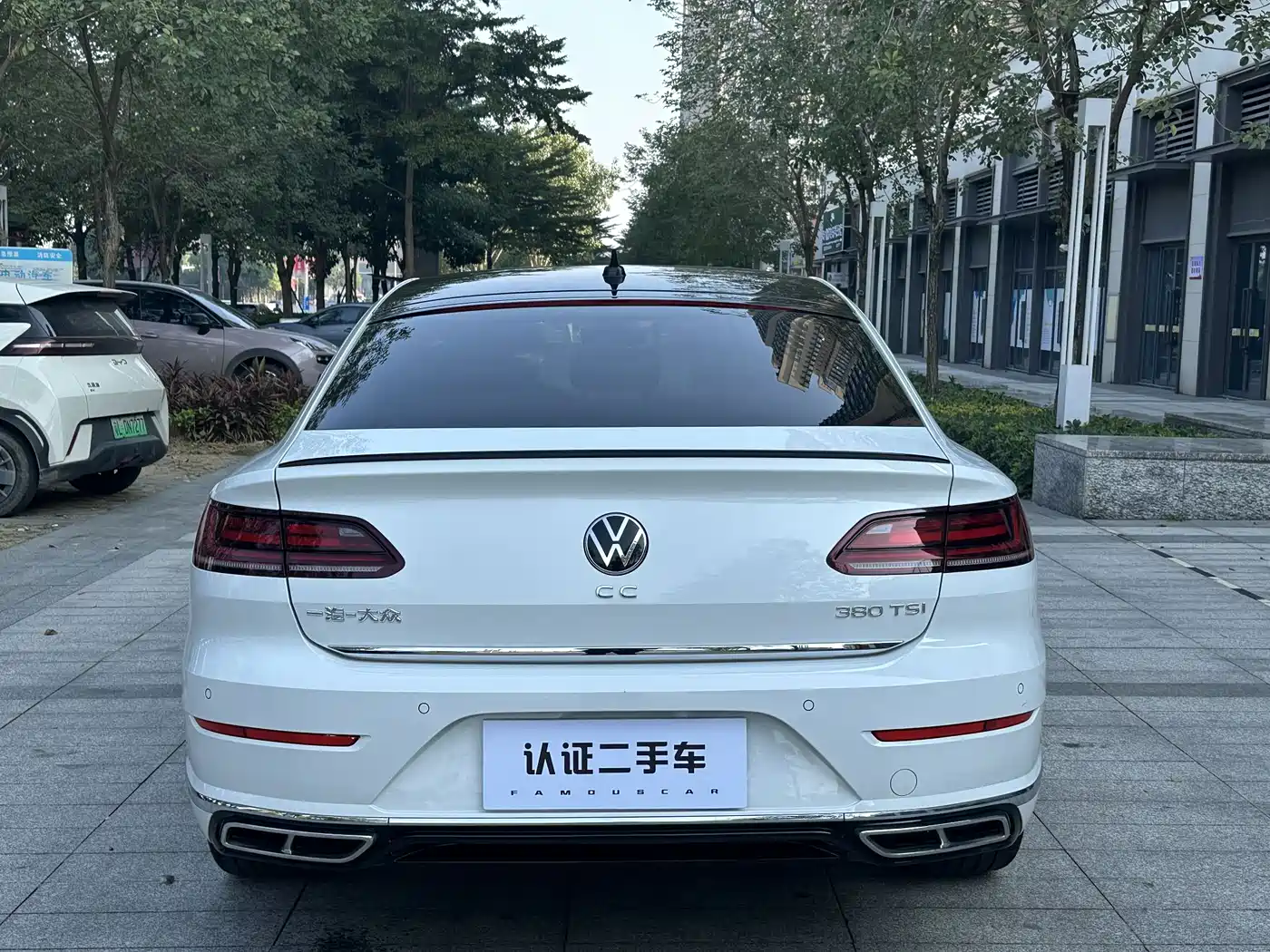 Volkswagen FAW-Volkswagen CC 2021 380TSI Eye-catching Edition 30th Anniversary фото 16