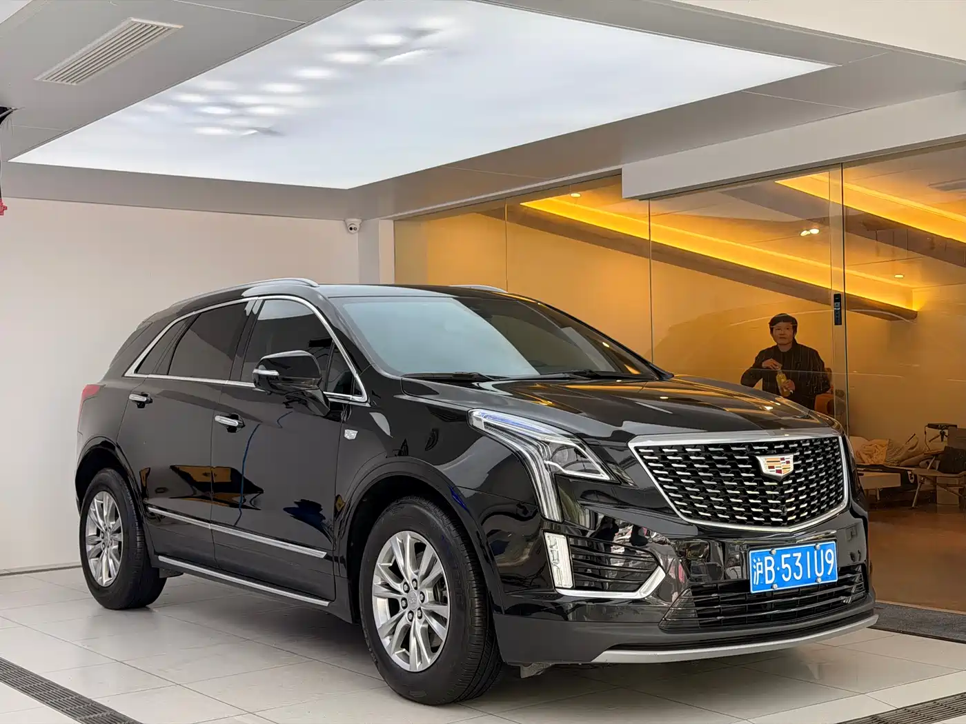 Cadillac XT5 2022 2.0T 2WD Luxury фото 3
