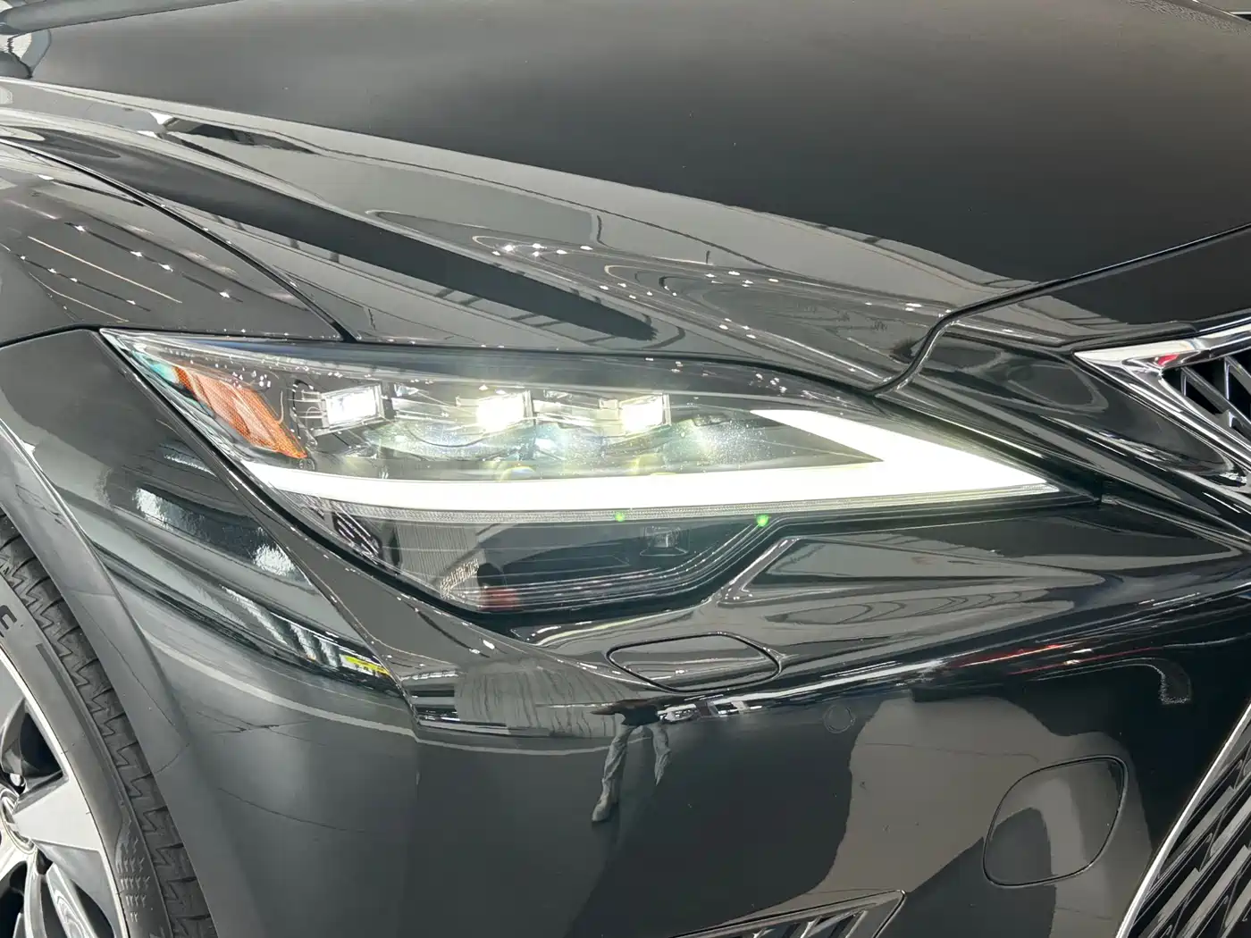 Lexus LS 2021 500h Excellence Edition фото 22