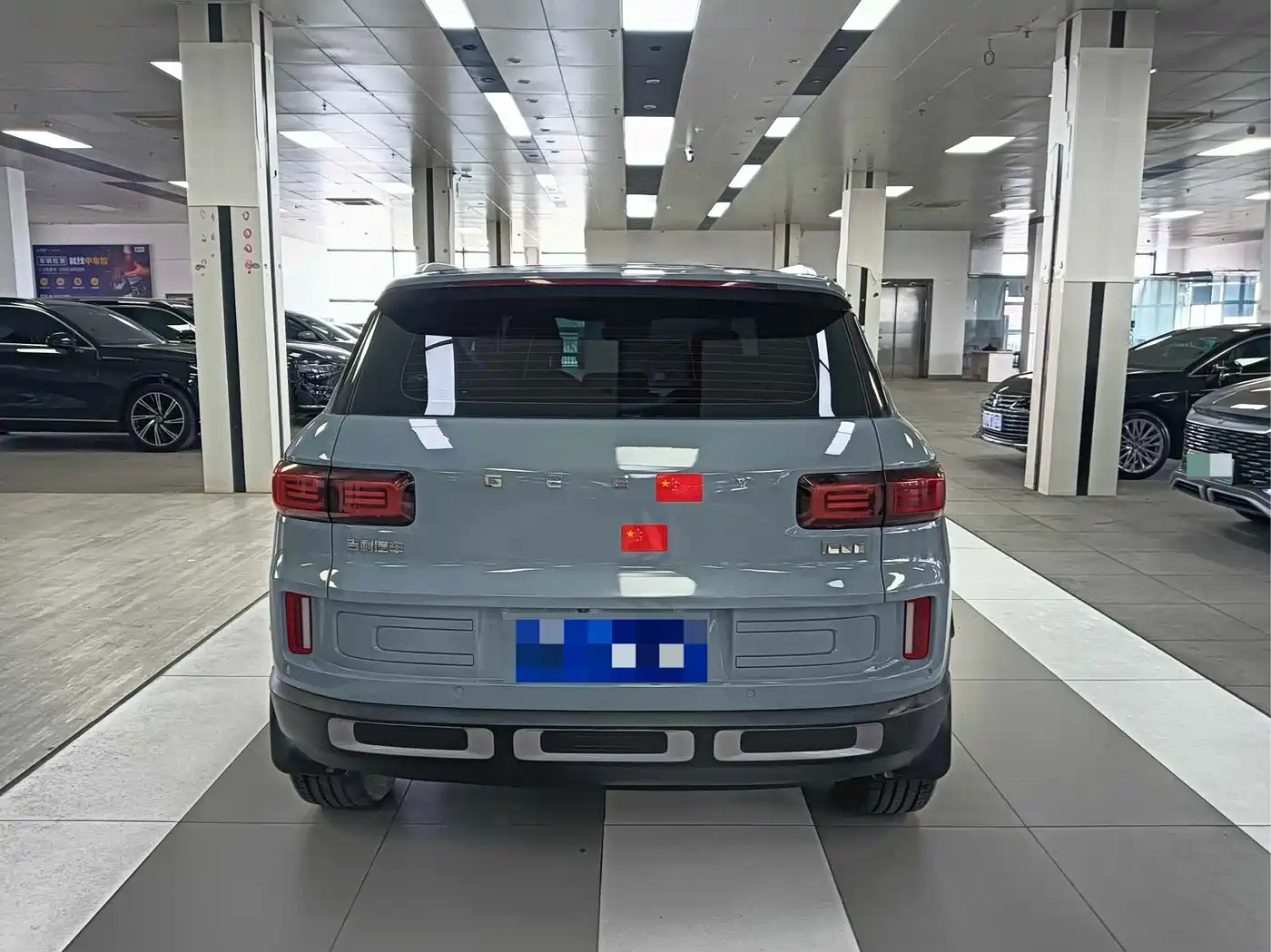 Фото 10 - Geely ICON