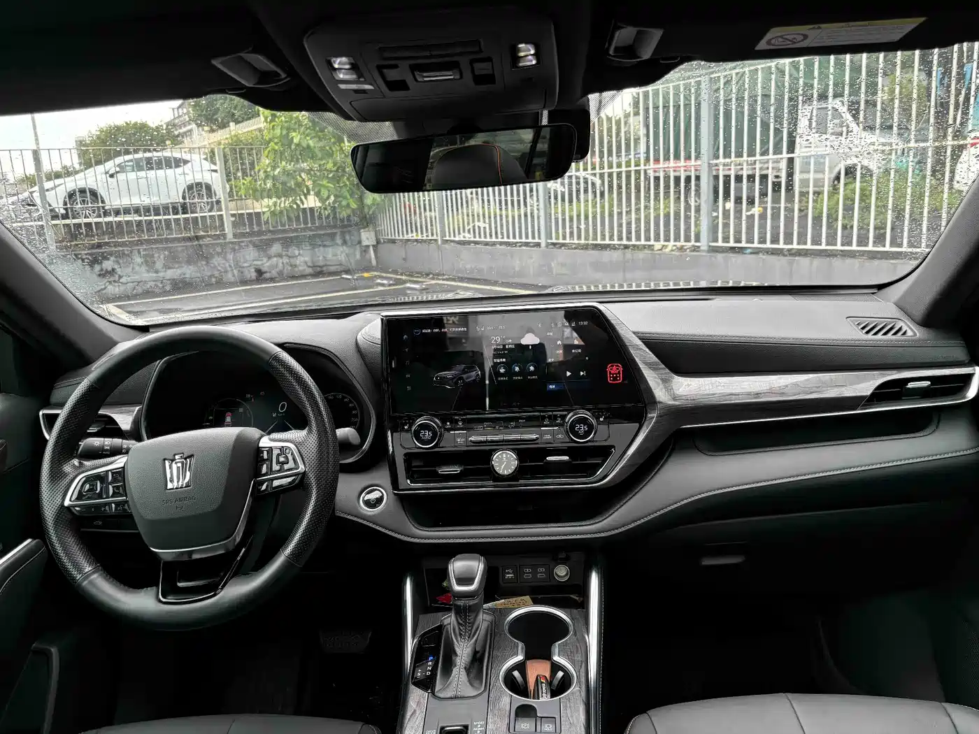Фото 14 - Toyota Crown Kluger