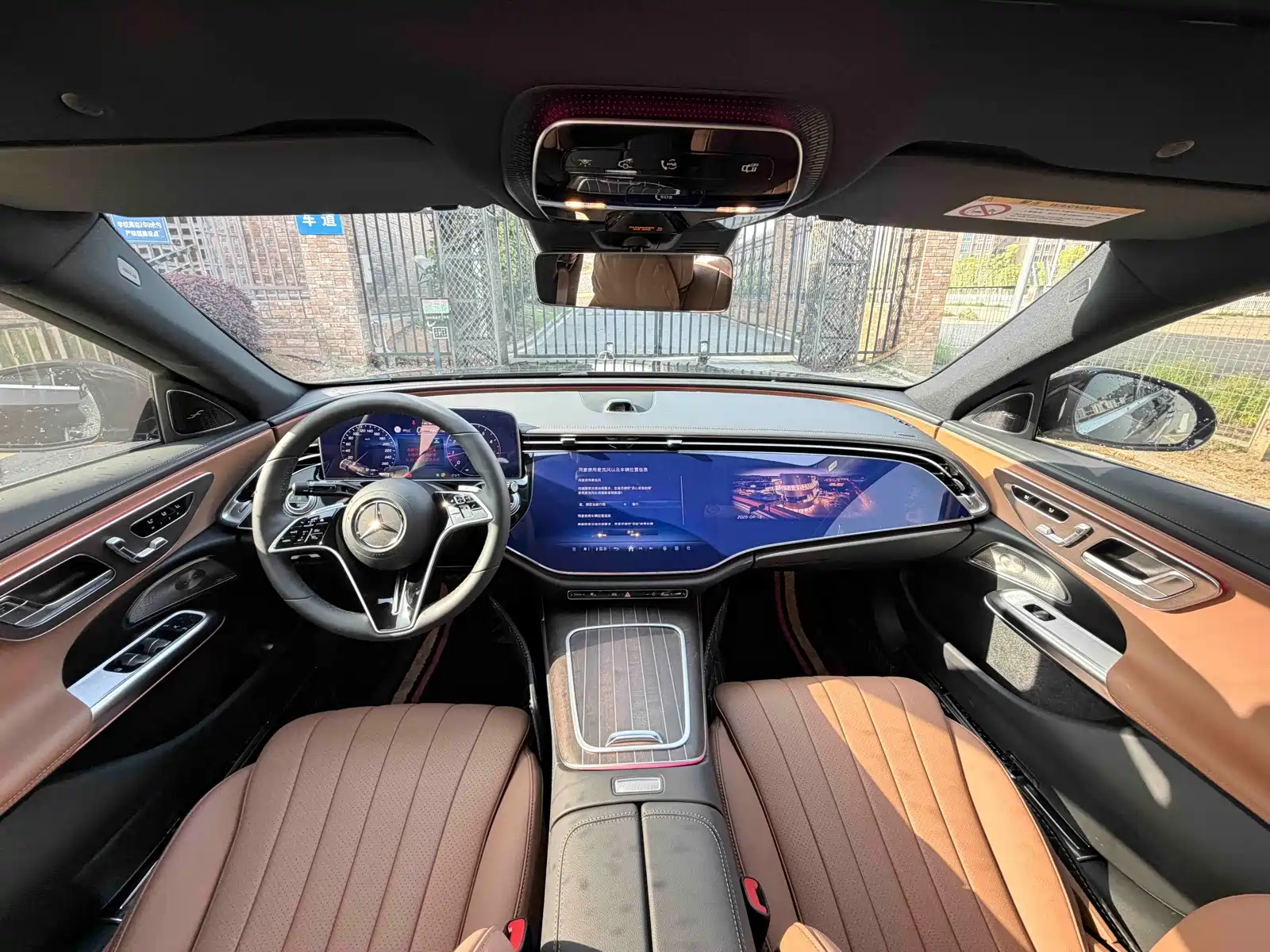 Photo 6 - Mercedes-Benz E-Class