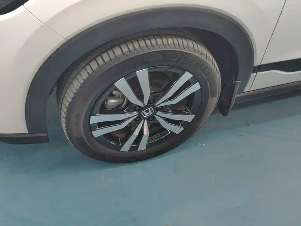 Фото 23 - Honda HR-V