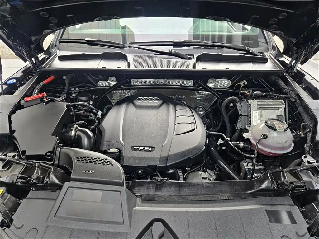 AUDI Q5L SPORTBACK