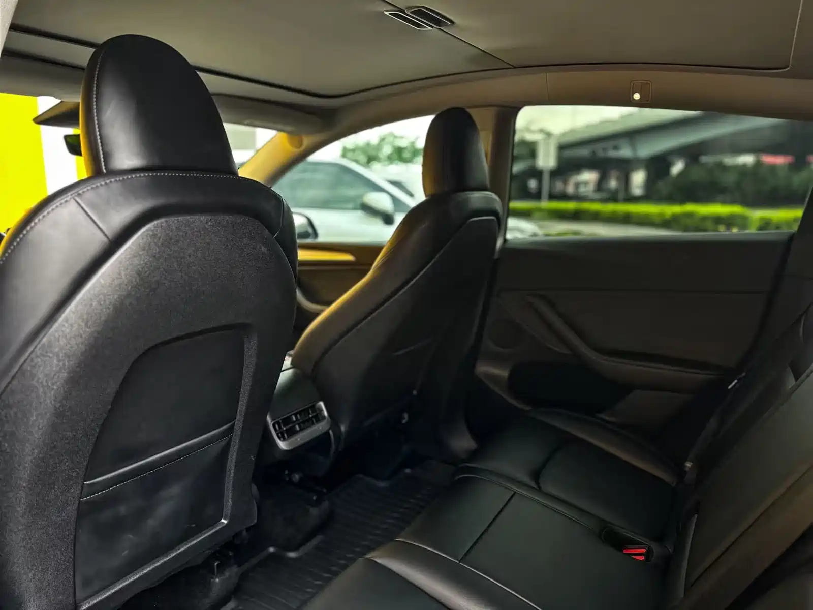 Фото 6 - Tesla Model Y