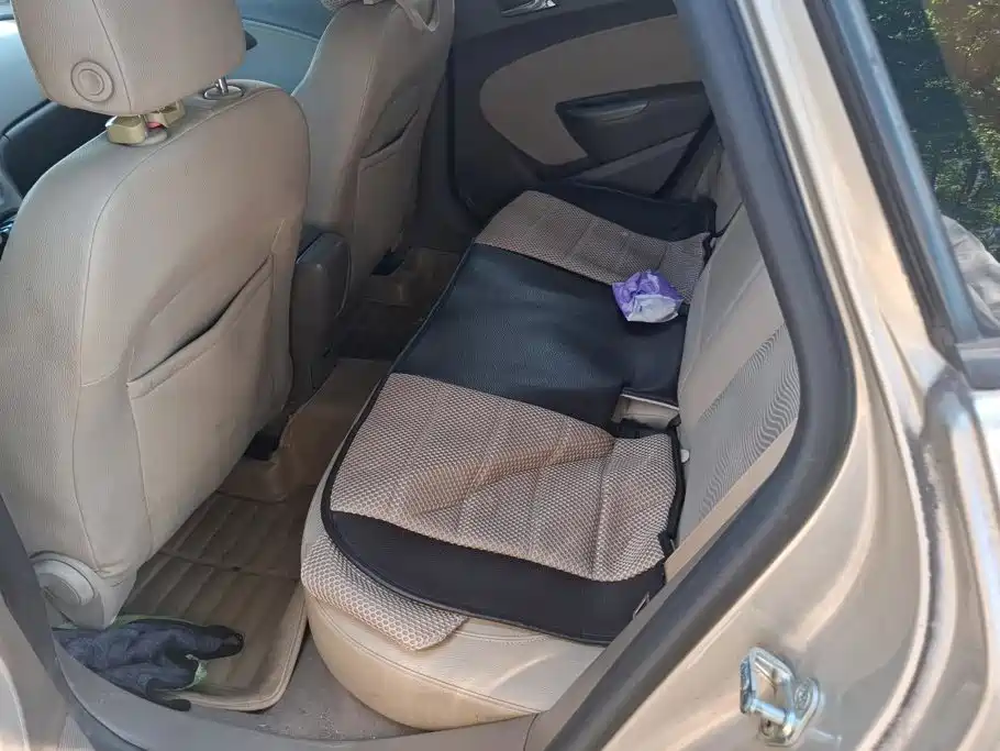 Photo 11 - Buick Excelle