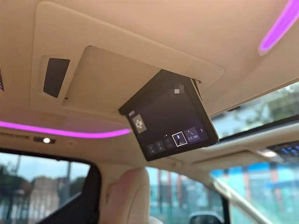 Toyota Alphard 2021 Hybrid 2.5L Luxury фото 9