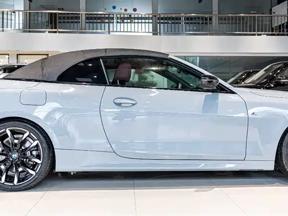 BMW 4 Series 2024 430i Convertible M Sport Shadow Edition фото 4