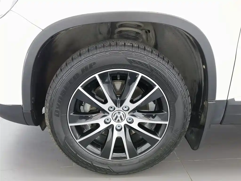 Volkswagen Tiguan 2016 Model 300TSI Automatic 4WD Luxury Edition фото 17