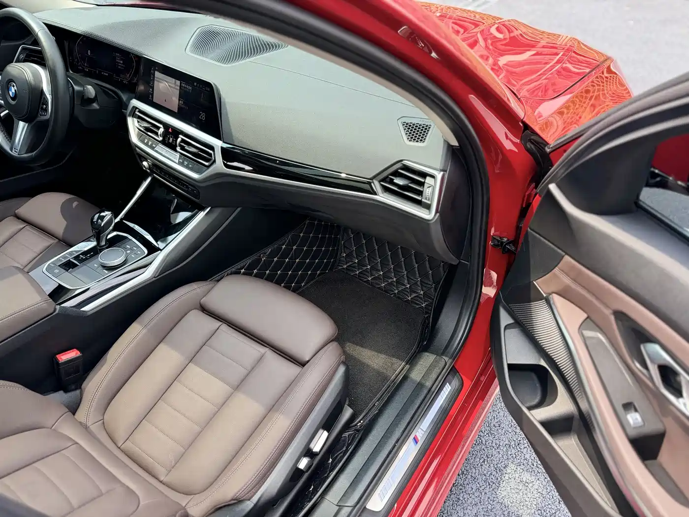 BMW 3 Series 2020 320Li M Sport Package фото 9