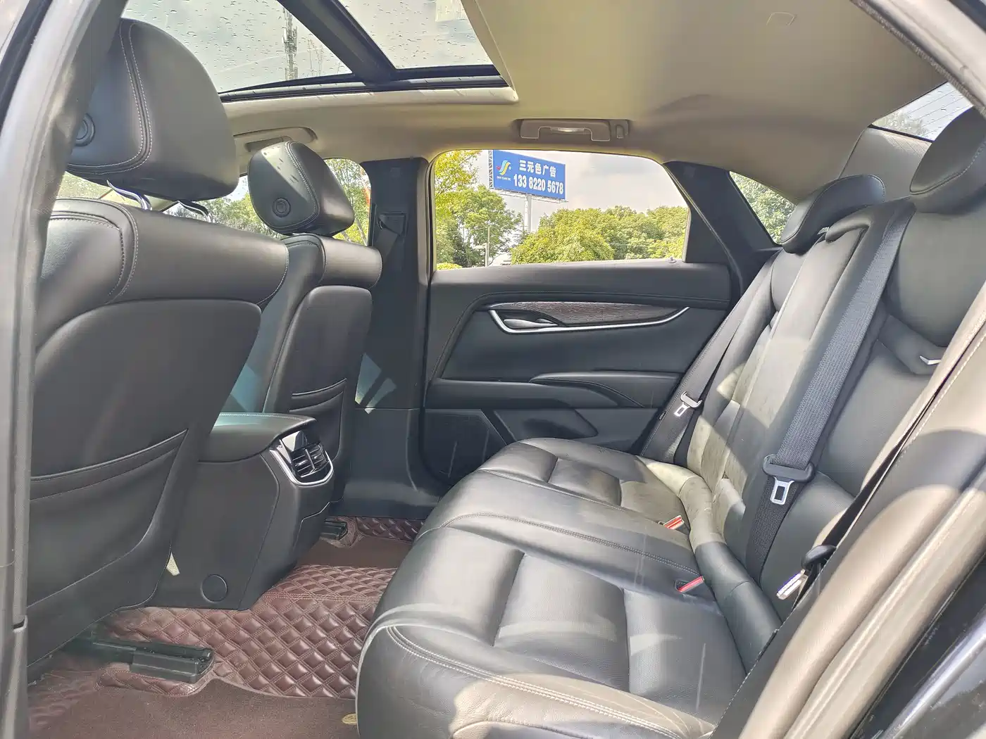 Photo 9 - Cadillac XTS