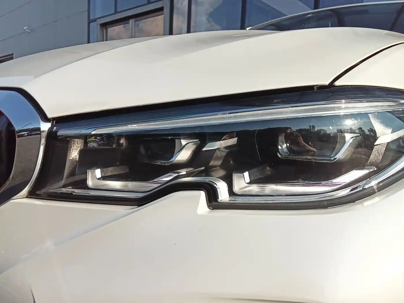 Photo 5 - BMW 3 Series