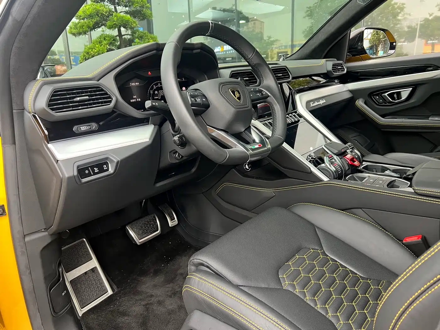 2024 Lamborghini Urus