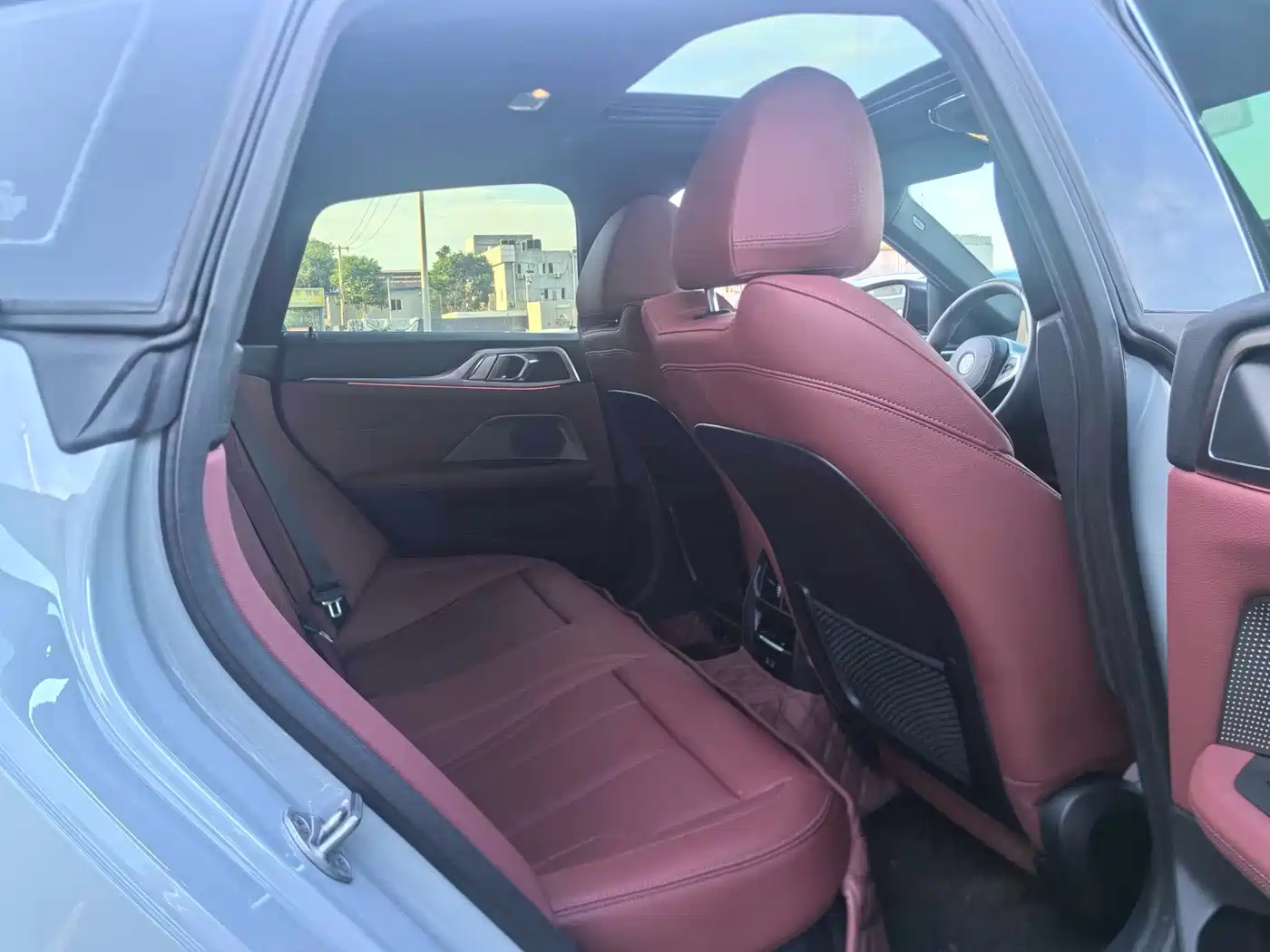 BMW i4 2023 eDrive40 фото 14