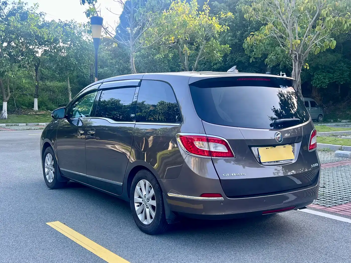 Buick GL8 2013 2.4L LT Luxury Business Executive Edition фото 4