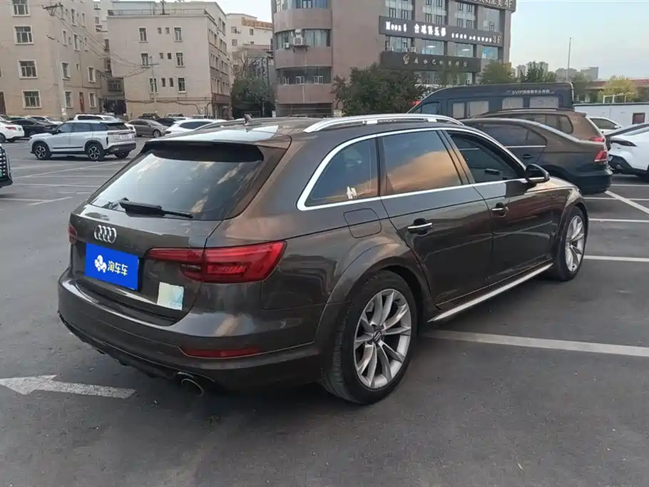 Audi A4 (Import) 2017 45 TFSI allroad quattro Fashion фото 3